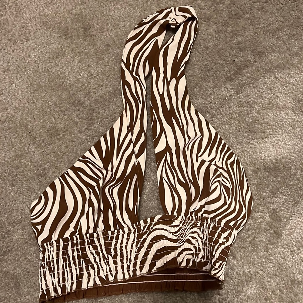 Size S Lelis animal print halter top